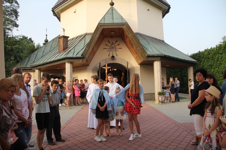 Strzyganiec. Pielgrzmka z Trzetrzewiny