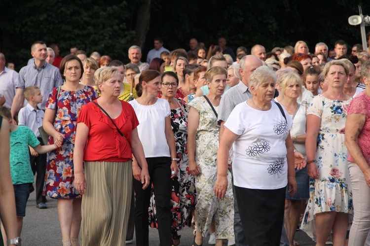 Strzyganiec. Pielgrzmka z Trzetrzewiny