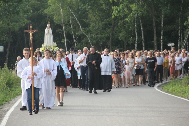Strzyganiec. Pielgrzmka z Trzetrzewiny
