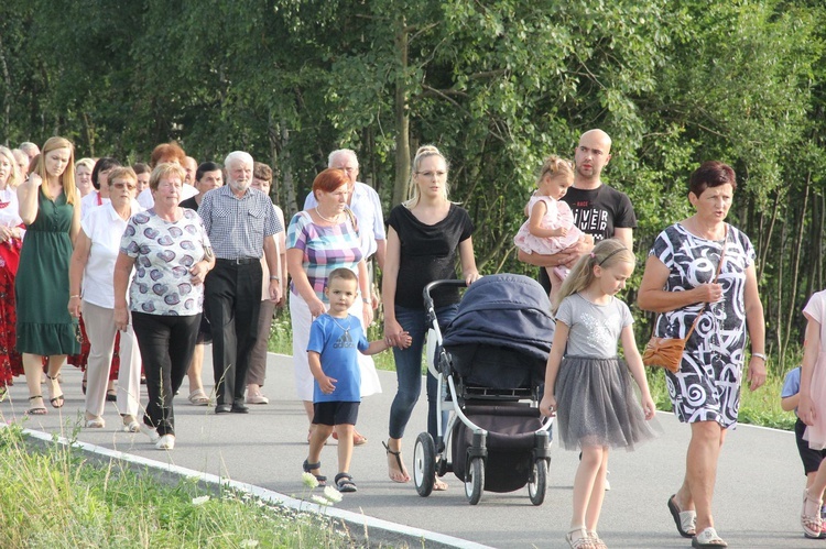 Strzyganiec. Pielgrzmka z Trzetrzewiny