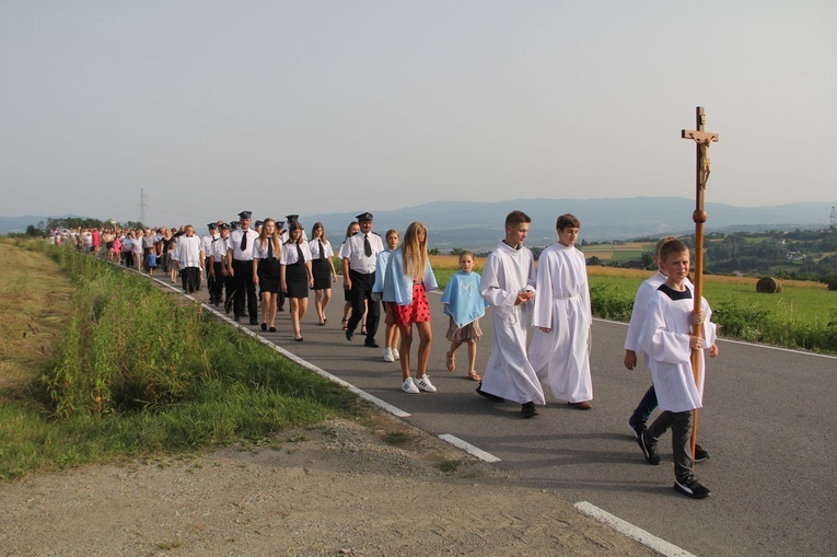 Strzyganiec. Pielgrzmka z Trzetrzewiny