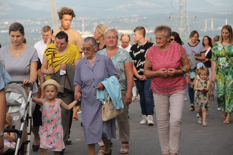 Strzyganiec. Pielgrzmka z Trzetrzewiny