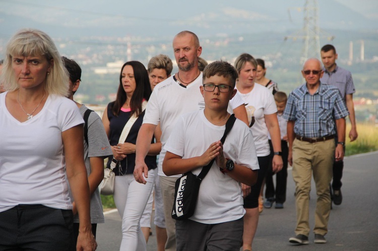 Strzyganiec. Pielgrzmka z Trzetrzewiny