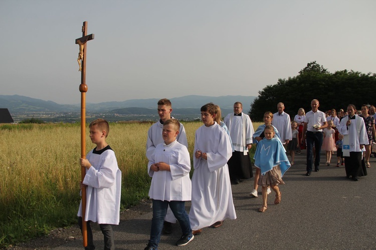 Strzyganiec. Pielgrzmka z Trzetrzewiny