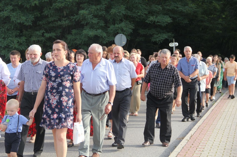 Strzyganiec. Pielgrzmka z Trzetrzewiny