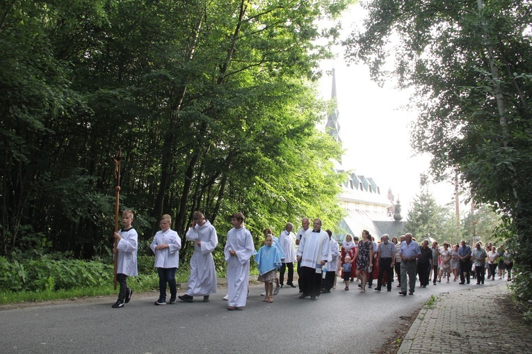 Strzyganiec. Pielgrzmka z Trzetrzewiny