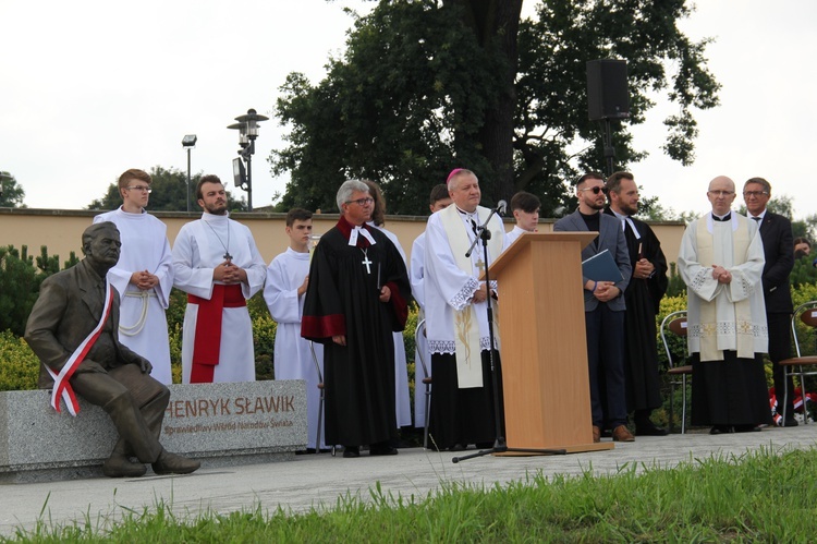 Henryk Sławik ma pomnik w Szerokiej