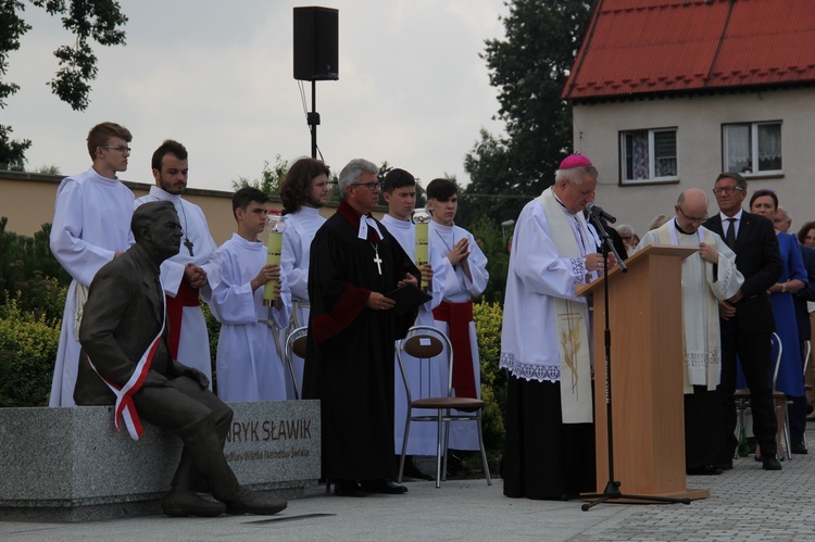 Henryk Sławik ma pomnik w Szerokiej