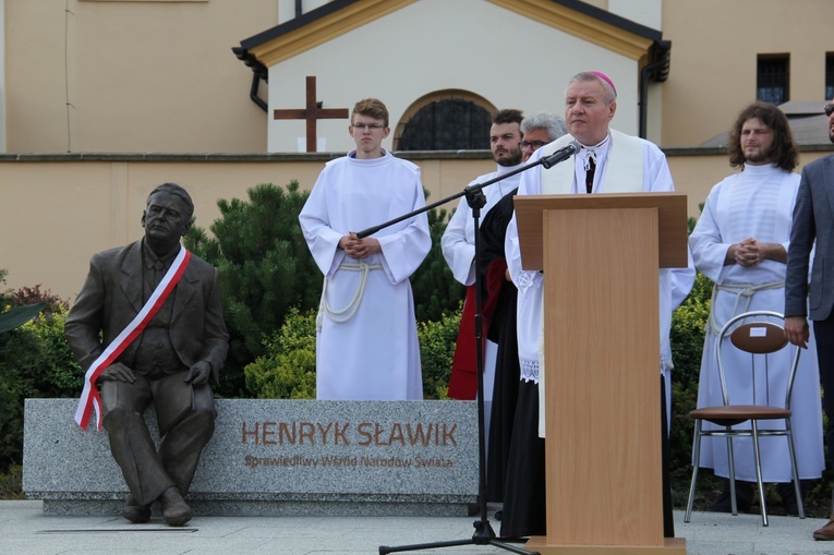 Henryk Sławik ma pomnik w Szerokiej