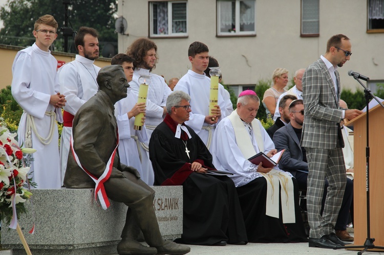 Henryk Sławik ma pomnik w Szerokiej