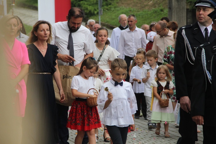 Korzenna. Złoty jubileusz konsekracji kościoła