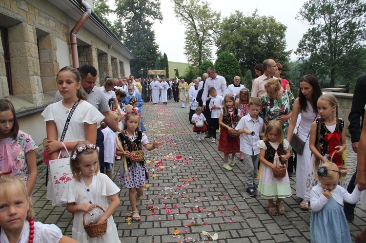 Korzenna. Złoty jubileusz konsekracji kościoła