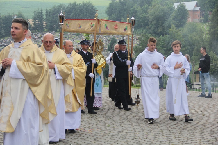 Korzenna. Złoty jubileusz konsekracji kościoła