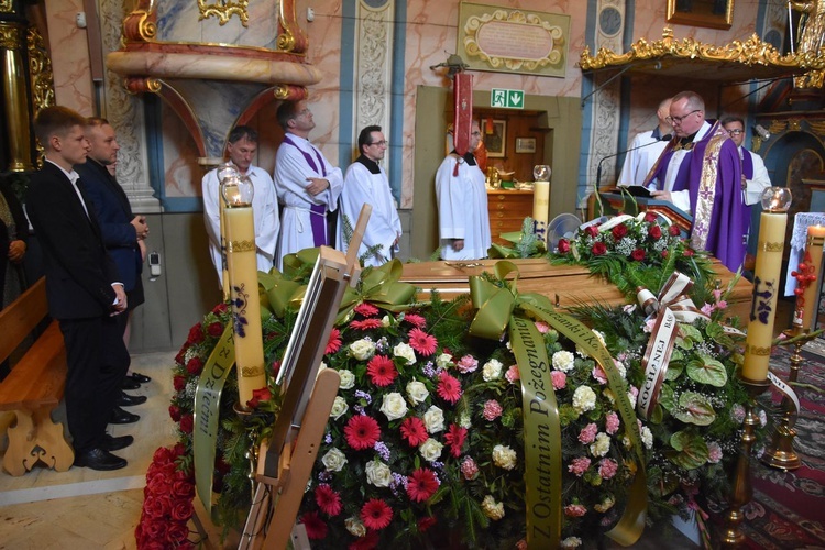 Nowotarski pogrzeb Barbary Bal z domu Fryźlewicz