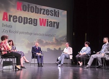 Od lewej: Teresa Jóźwik, Małgorzata Żaryn, Jarosław Wróblewski, Jan Żaryn Agnieszka Piekutowska i Marcin Maślanka.