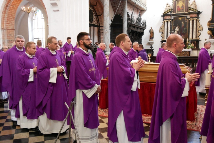 Uroczystości pogrzebowe ks. Jerzego Kownackiego