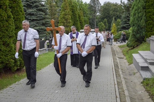 Pogrzeb dzieci utraconych w Nowym Sączu