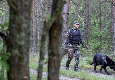 Do ochrony granicy z Białorusią Litwa musiała skierować dodatkowych funkcjonariuszy  straży  granicznej.