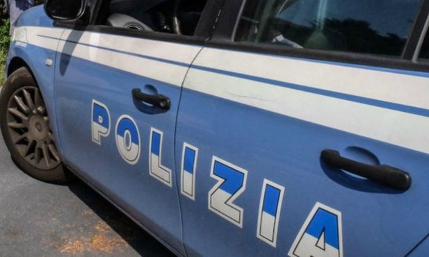 W klubie jachtowym bawiło się ponad 300 studentów. Do bójki i strzelaniny doszło we wtorek w nocy. Na miejsce przyjechał mobilny patrol policji.