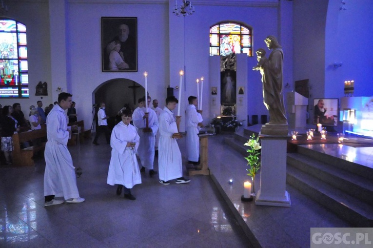 Oddali życie Opiekunowi Świętej Rodziny