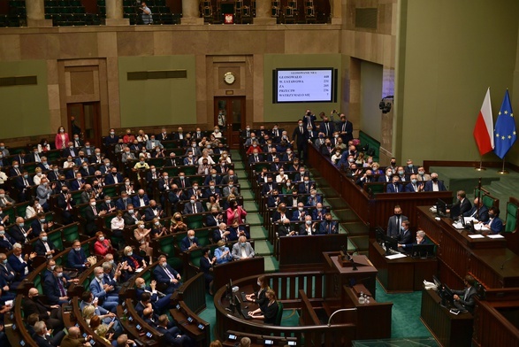 Premier: Będziemy bronić prawa naszej młodzieży do nauki bez lewackiej indoktrynacji