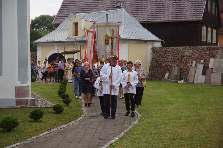 Odpust z biskupem u Marii Magdaleny w Ścinawce Średniej