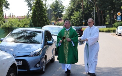W większości parafii w diecezji to dziś święcono pojazdy. Kilku kapłanów zdecydowało się uczynić to przed wakacyjnymi wyjazdami swoich wiernych.