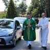 W większości parafii w diecezji to dziś święcono pojazdy. Kilku kapłanów zdecydowało się uczynić to przed wakacyjnymi wyjazdami swoich wiernych.