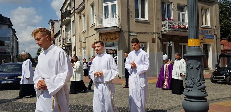 Przasnysz. Pogrzeb ks. prał. Tadeusza Niestępskiego