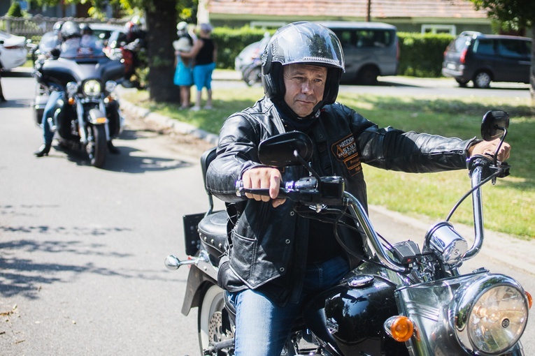 Parada motocyklowa i poświęcenie pojazdów w Marcinowicach