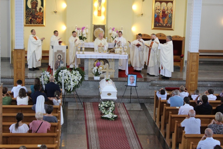 Ostatnie pożegnanie Franka, 7-letniego pielgrzyma