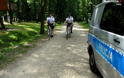 Tychy. Policjanci apelują o rozsądek nad wodą