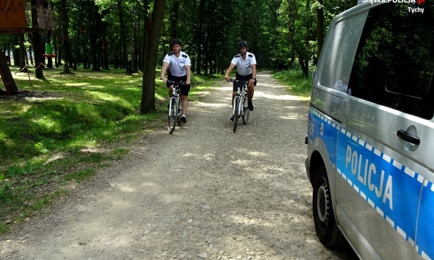 Tychy. Policjanci apelują o rozsądek nad wodą