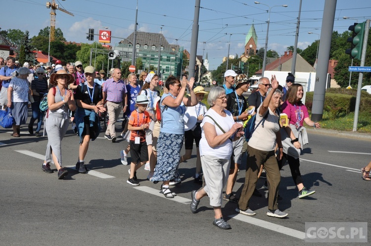 Wyruszyła 39. Piesza Pielgrzymka z Gorzowa Wlkp. na Jasną Górę 