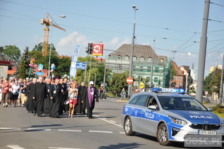 Wyruszyła 39. Piesza Pielgrzymka z Gorzowa Wlkp. na Jasną Górę 