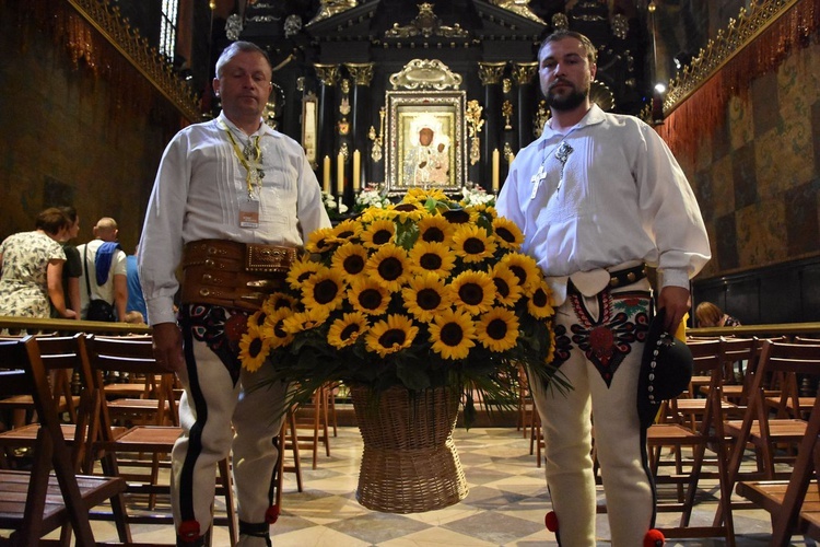 Górale z 40. Pieszej Góralskiej Pielgrzymki na Jasną Górę dotarli do celu 