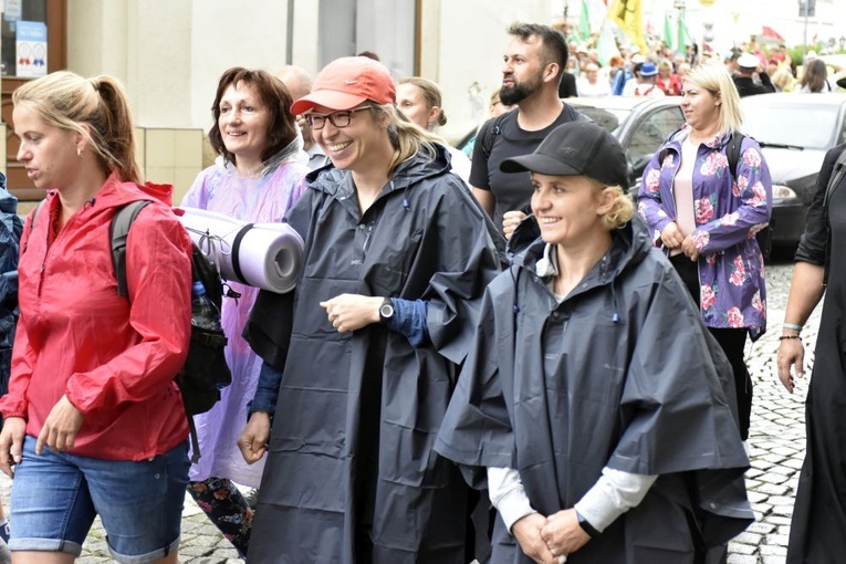 XVIII PPDŚ na Jasną Górę - wspólny start ze Świdnicy