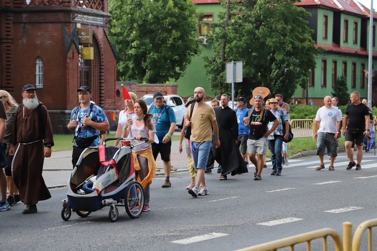 Kolejny dzień pielgrzymowania