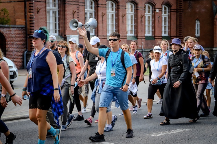 Kolejny dzień pielgrzymowania