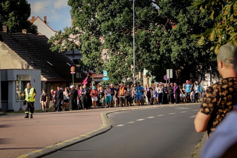 Kolejny dzień pielgrzymowania