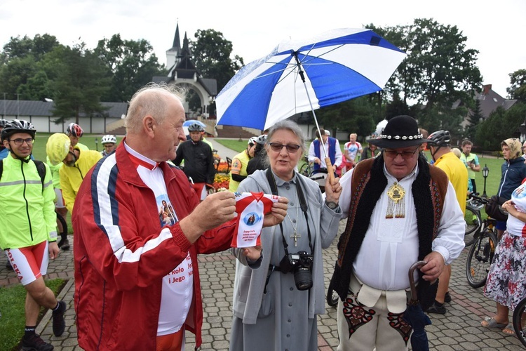 Rowerowa pielgrzymka z Giewontu na Hel 