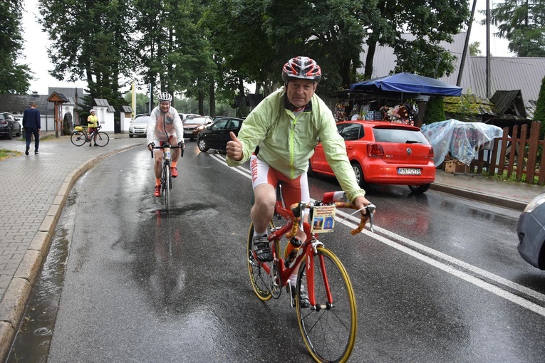 Rowerowa pielgrzymka z Giewontu na Hel 