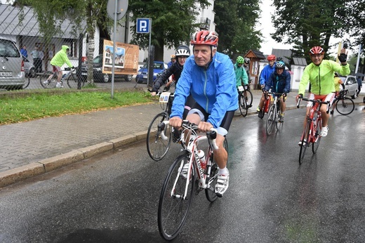 Rowerowa pielgrzymka z Giewontu na Hel 