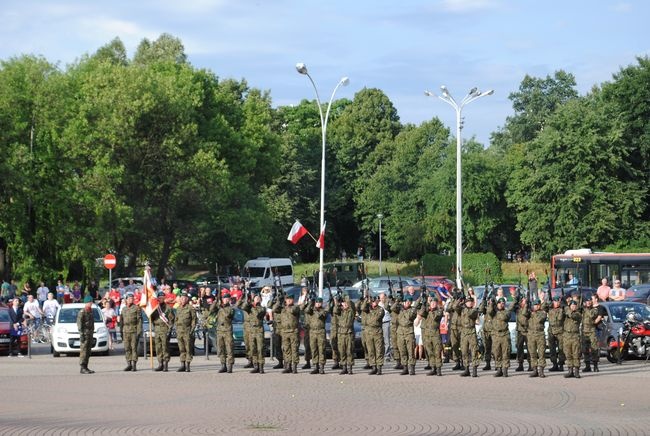 Stalowa Wola. X Rajd Honoru