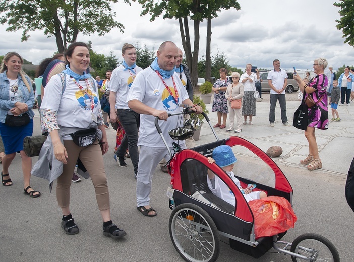 Start pielgrzymki na Jasną Górę, cz. 2
