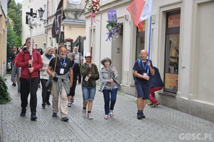 Pielgrzymi z Zielonej Góry już w drodze