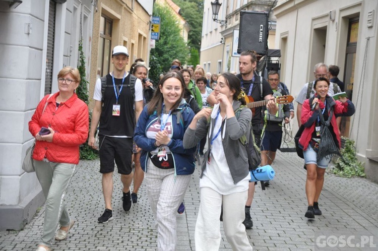 Pielgrzymi z Zielonej Góry już w drodze