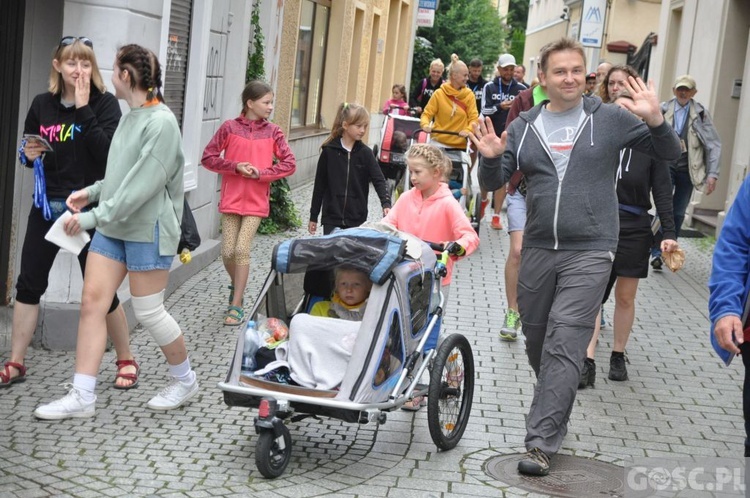 Pielgrzymi z Zielonej Góry już w drodze