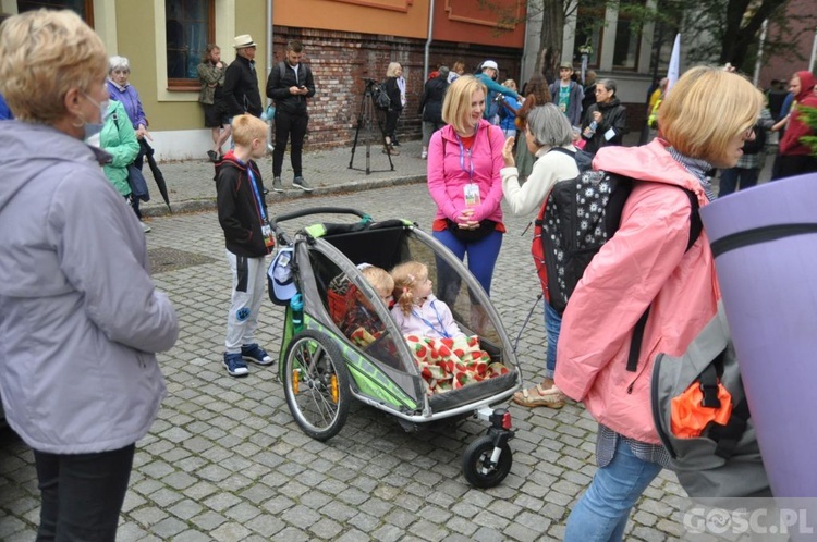 Pielgrzymi z Zielonej Góry już w drodze