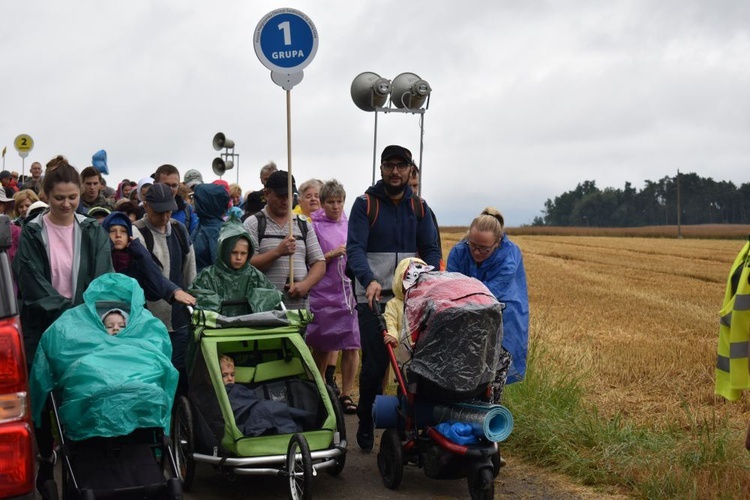 XVIII PPDŚ na Jasną Górę - ze Świdnicy do Ratajna